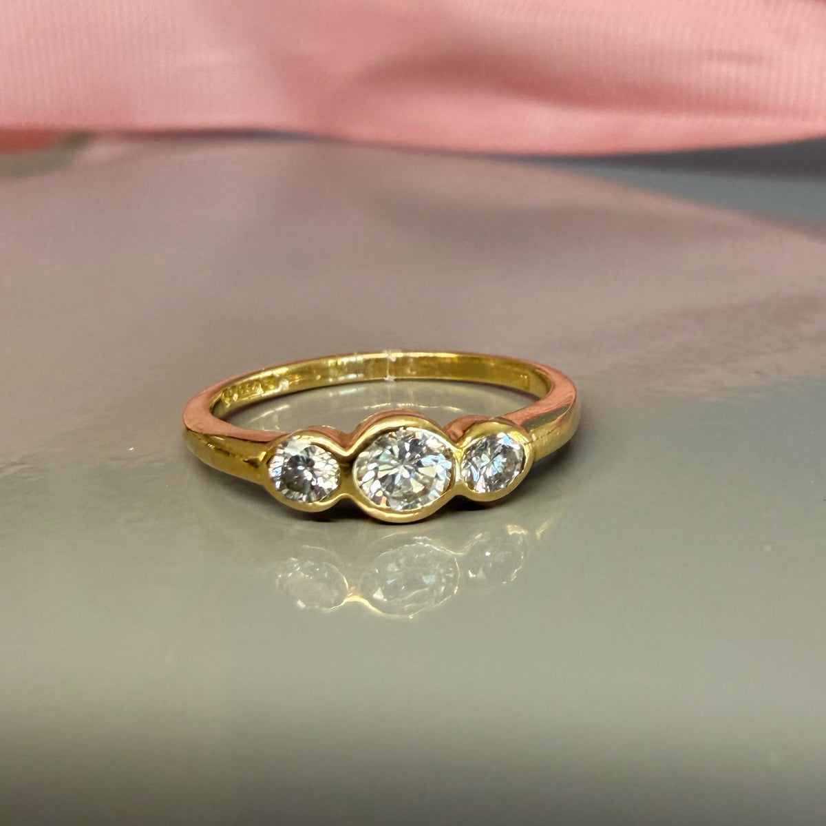 Vintage 3 Stone 0.20ct Diamond Pinky Ring