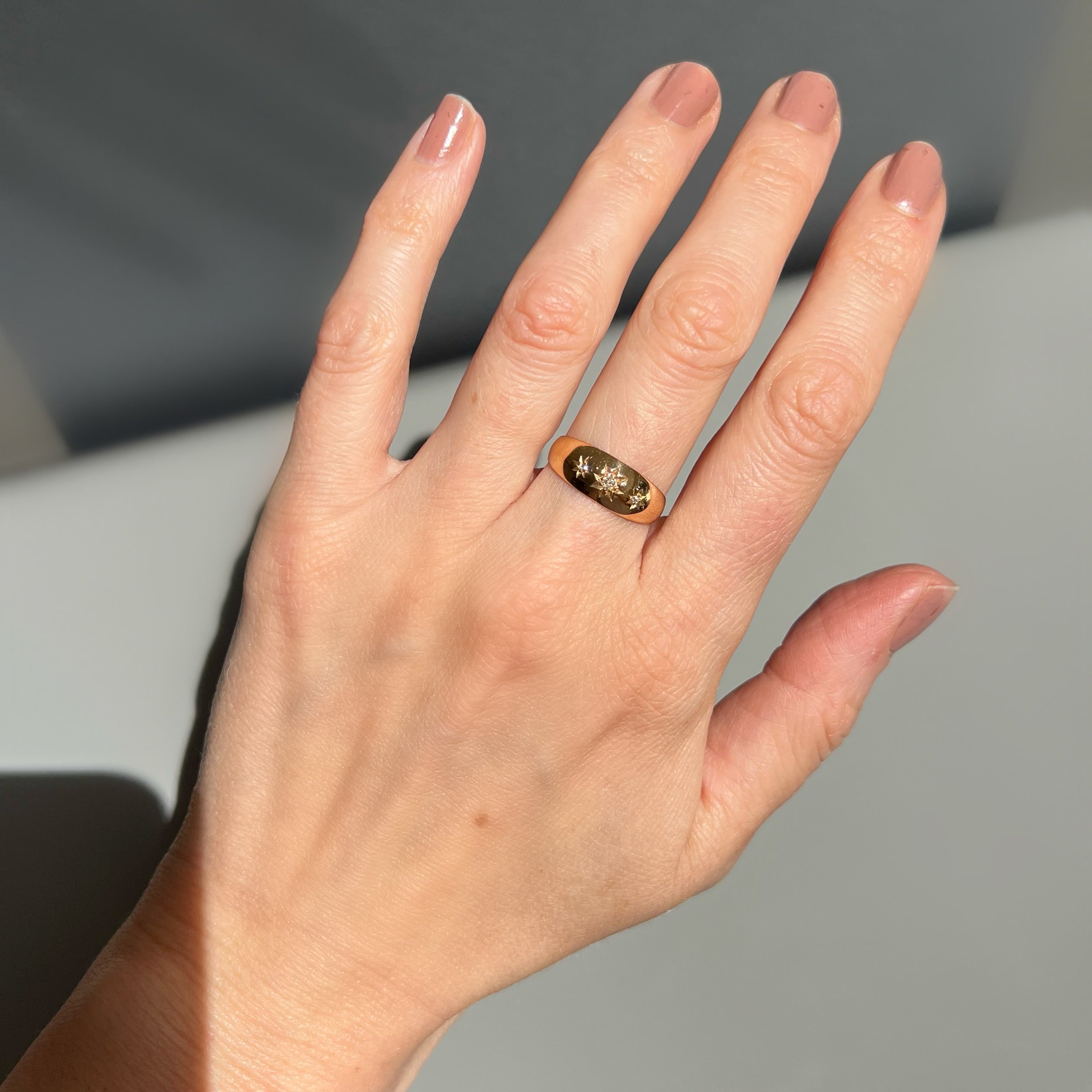 Antique Victorian 18ct Gold Star Set Diamond Gypsy Ring