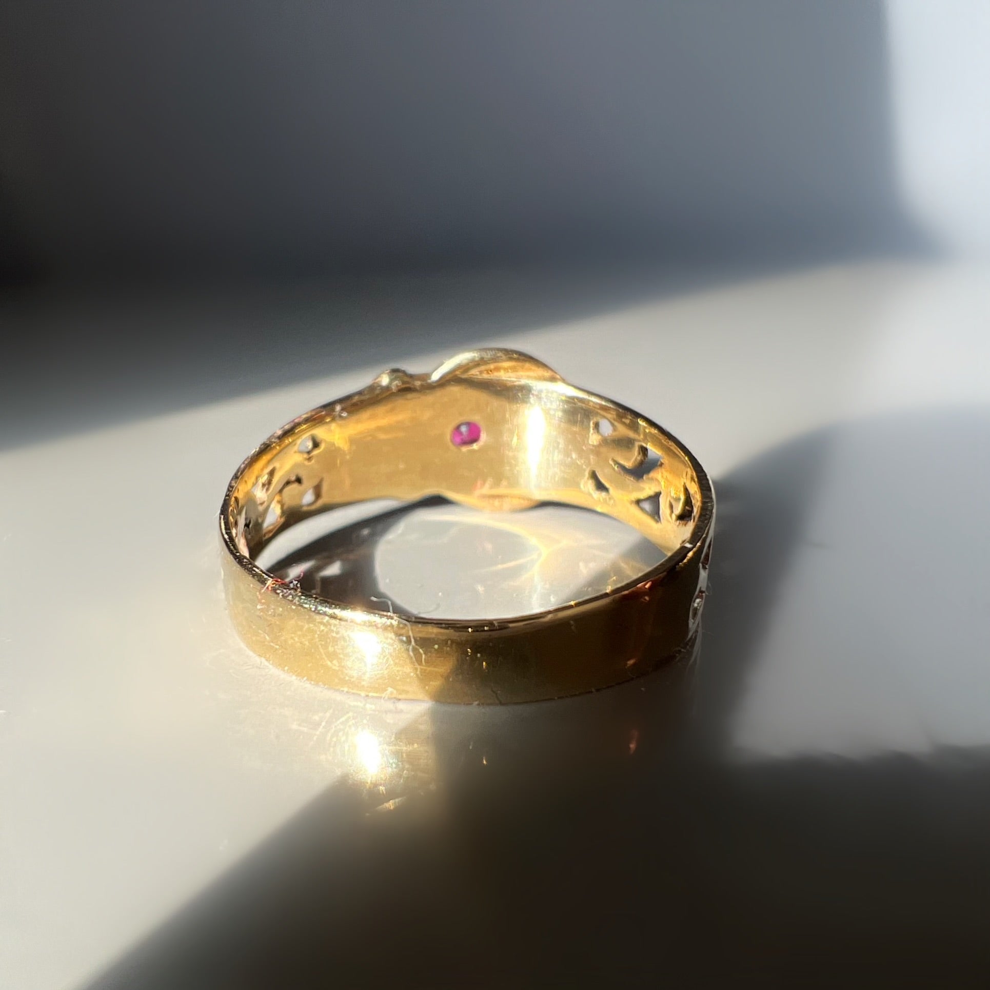 Vintage 9ct Gold Belt Buckle Ring with Ruby