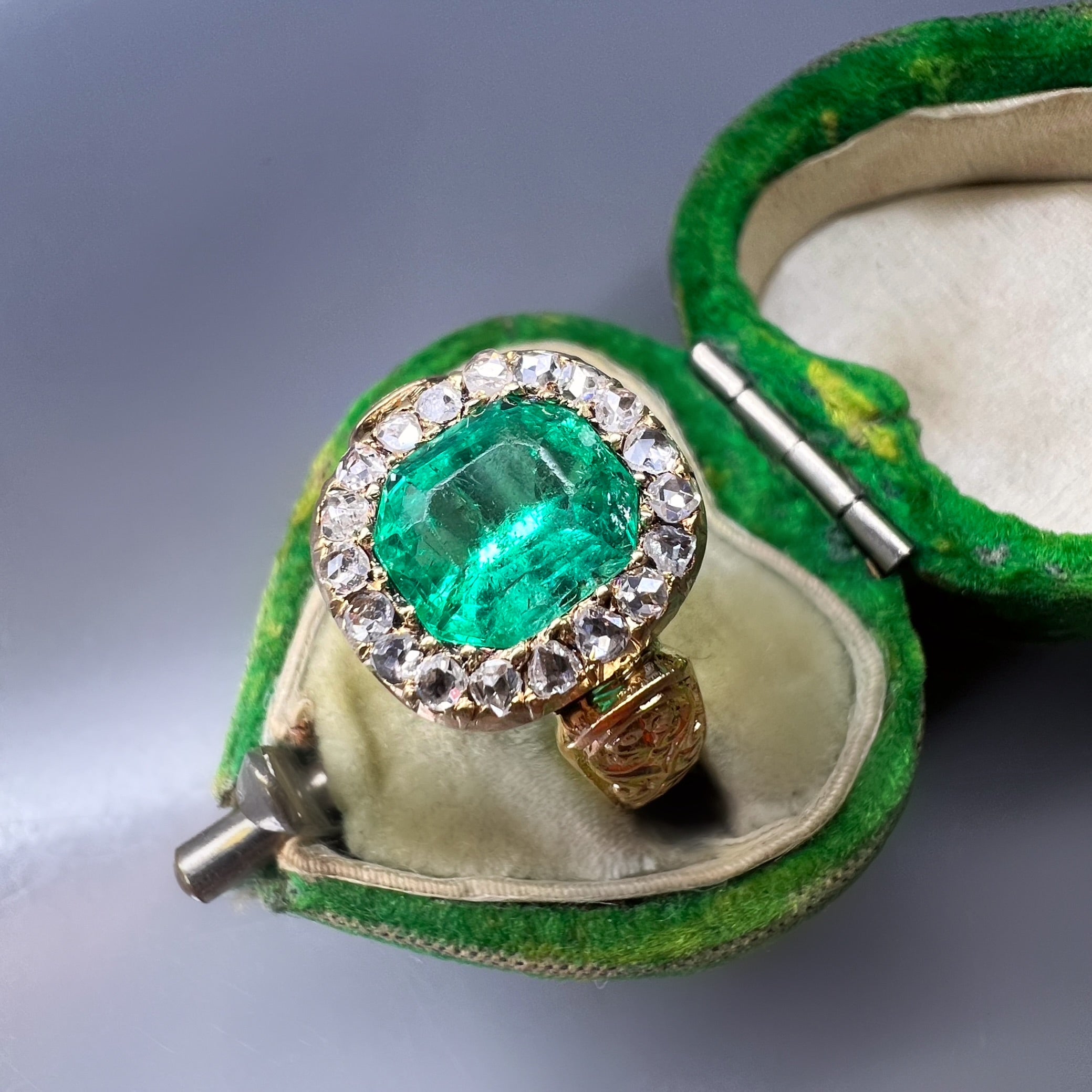 Antique Victorian Emerald and Diamond Ring