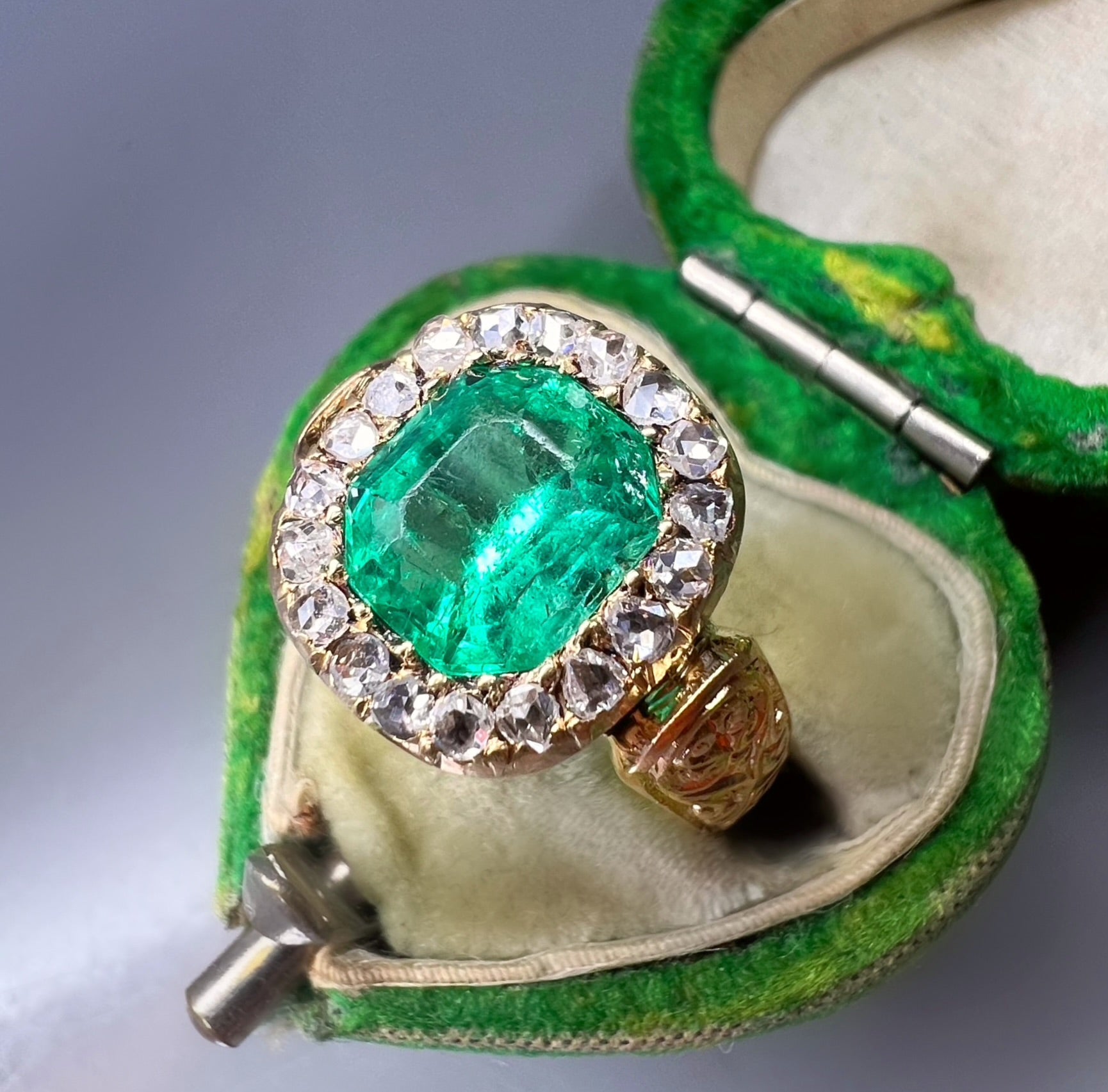 Antique Victorian Emerald and Diamond Ring