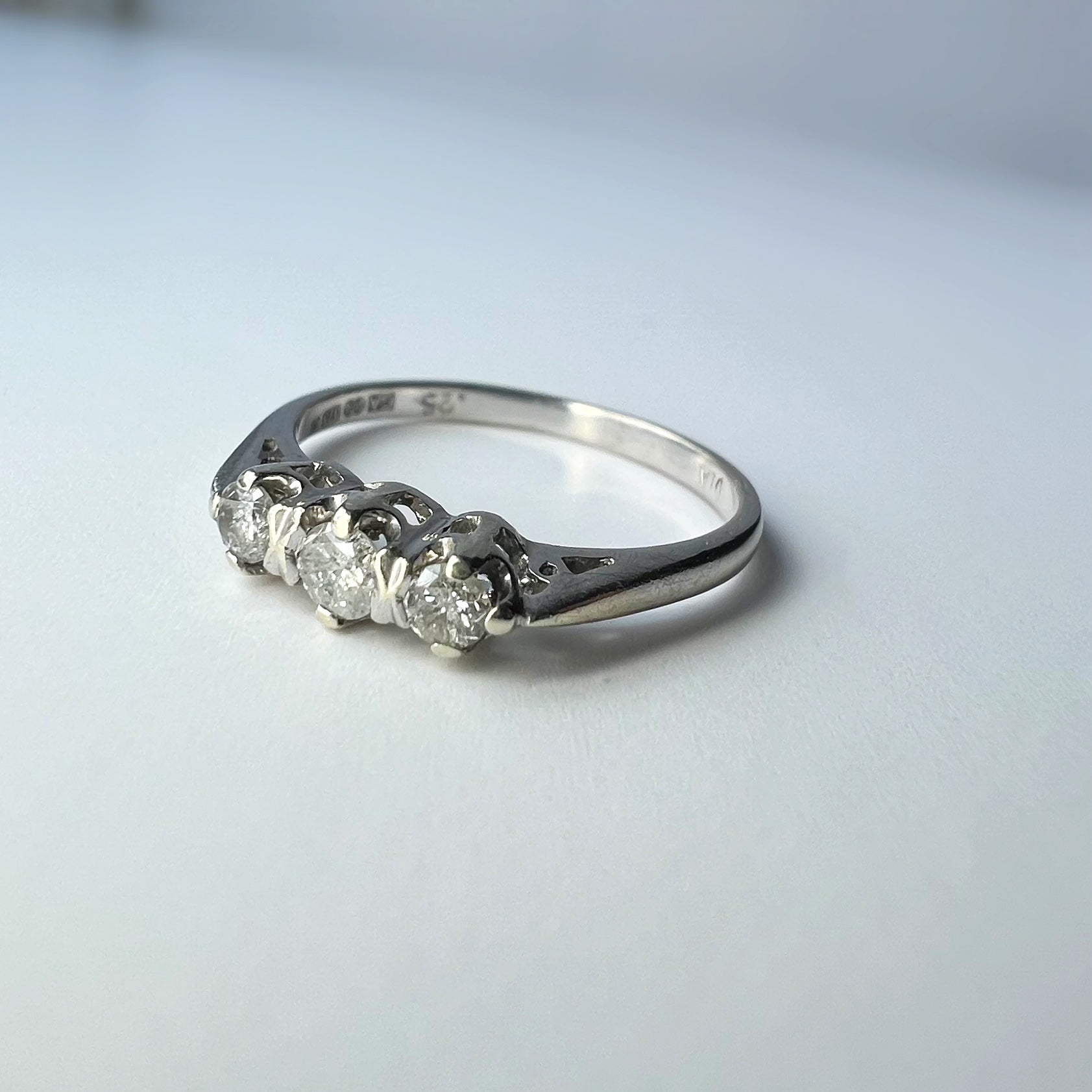 0.25ct Diamond 3 Stone Ring in 9ct White Gold