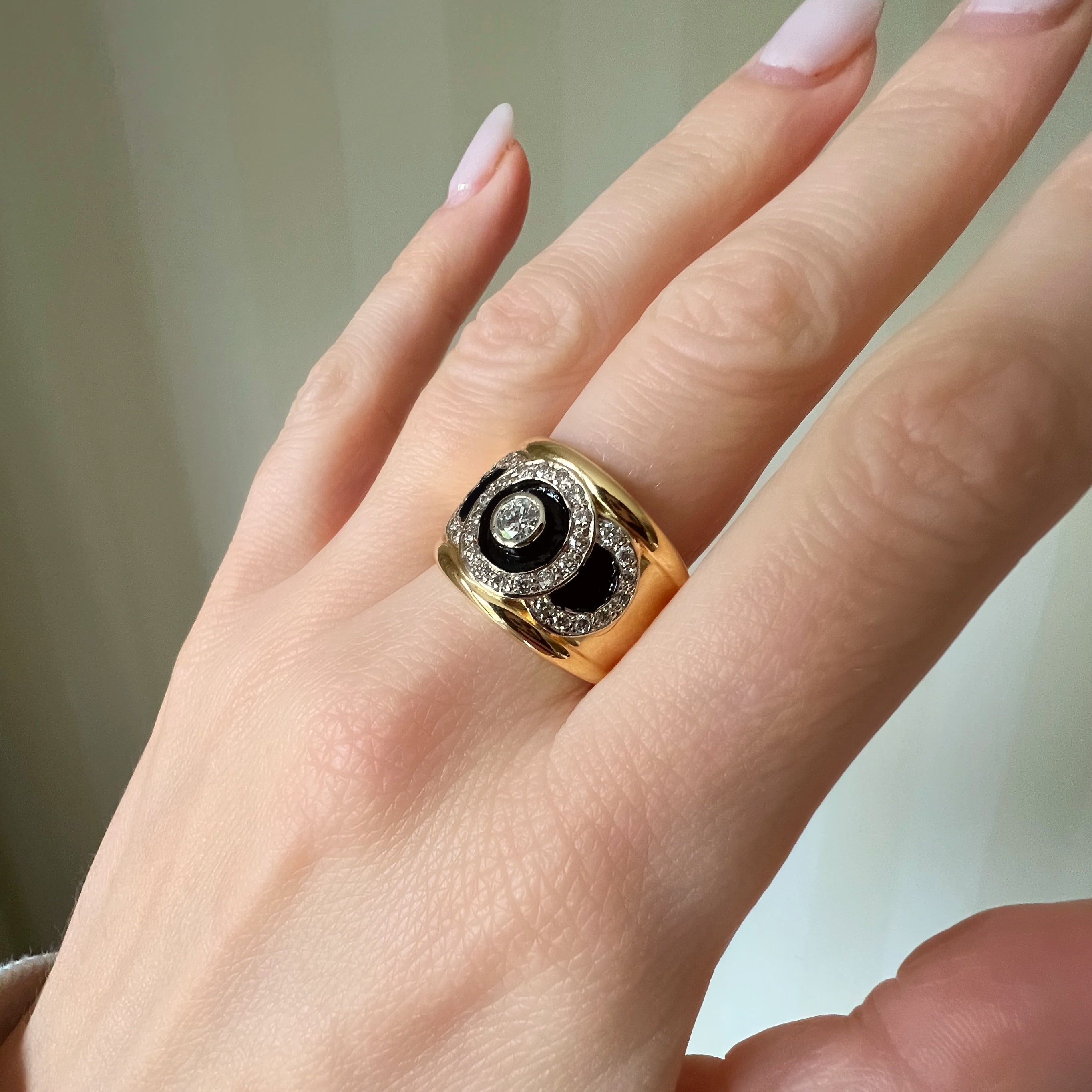 Retro Italian 18ct Gold Enamel and Diamond Ring